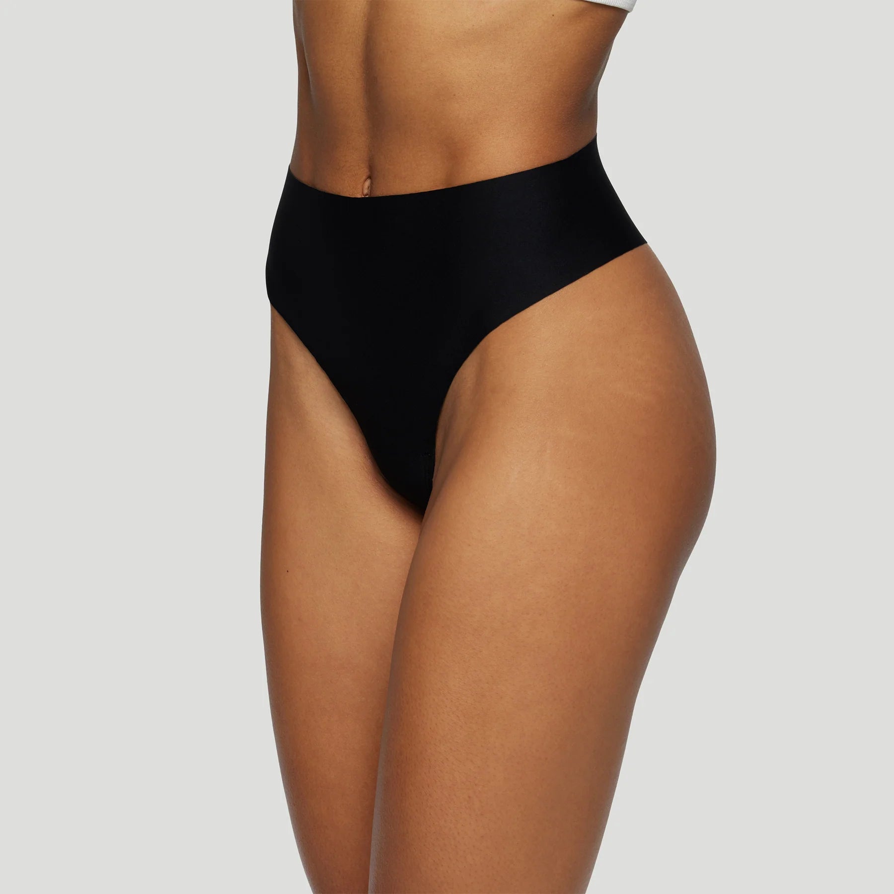 Seamless High-Waisted Thong – Onyx Black (No Camel Toe)